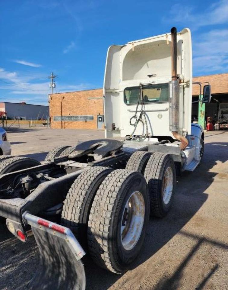 Lot #2937977825 2013 PETERBILT 384