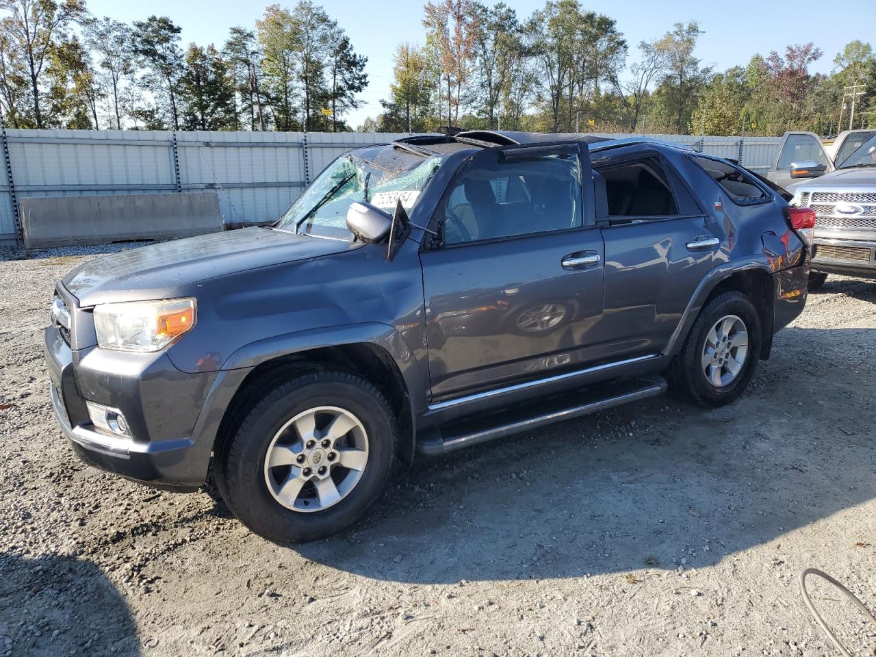 TOYOTA 4RUNNER SR5