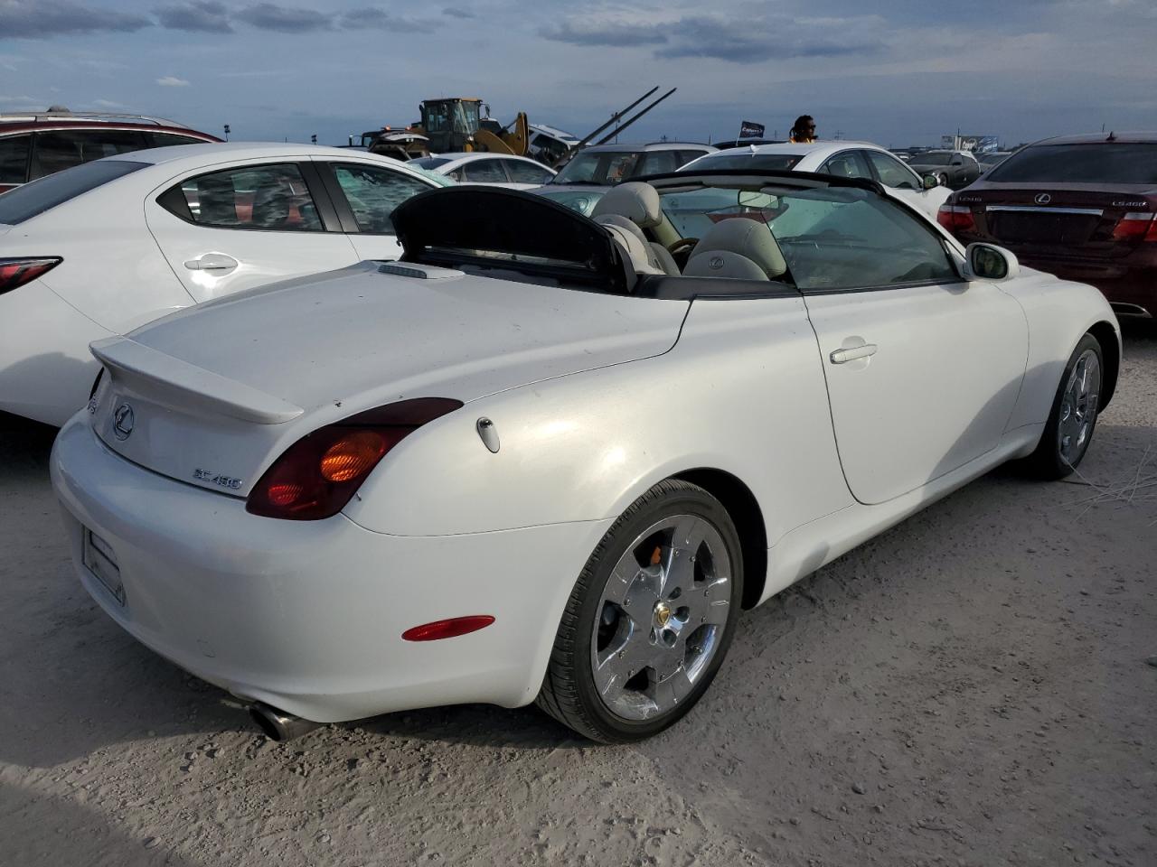 Lot #2996713868 2004 LEXUS SC 430