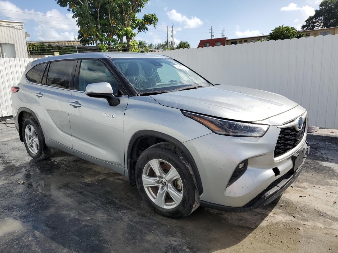 Lot #2974716184 2021 TOYOTA HIGHLANDER