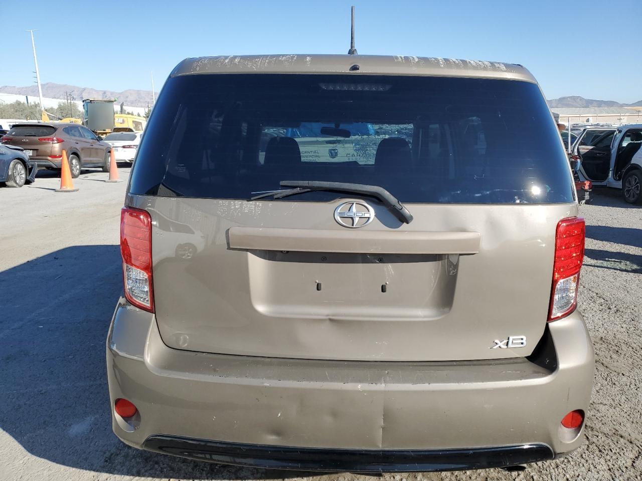 Lot #2960306731 2015 TOYOTA SCION XB