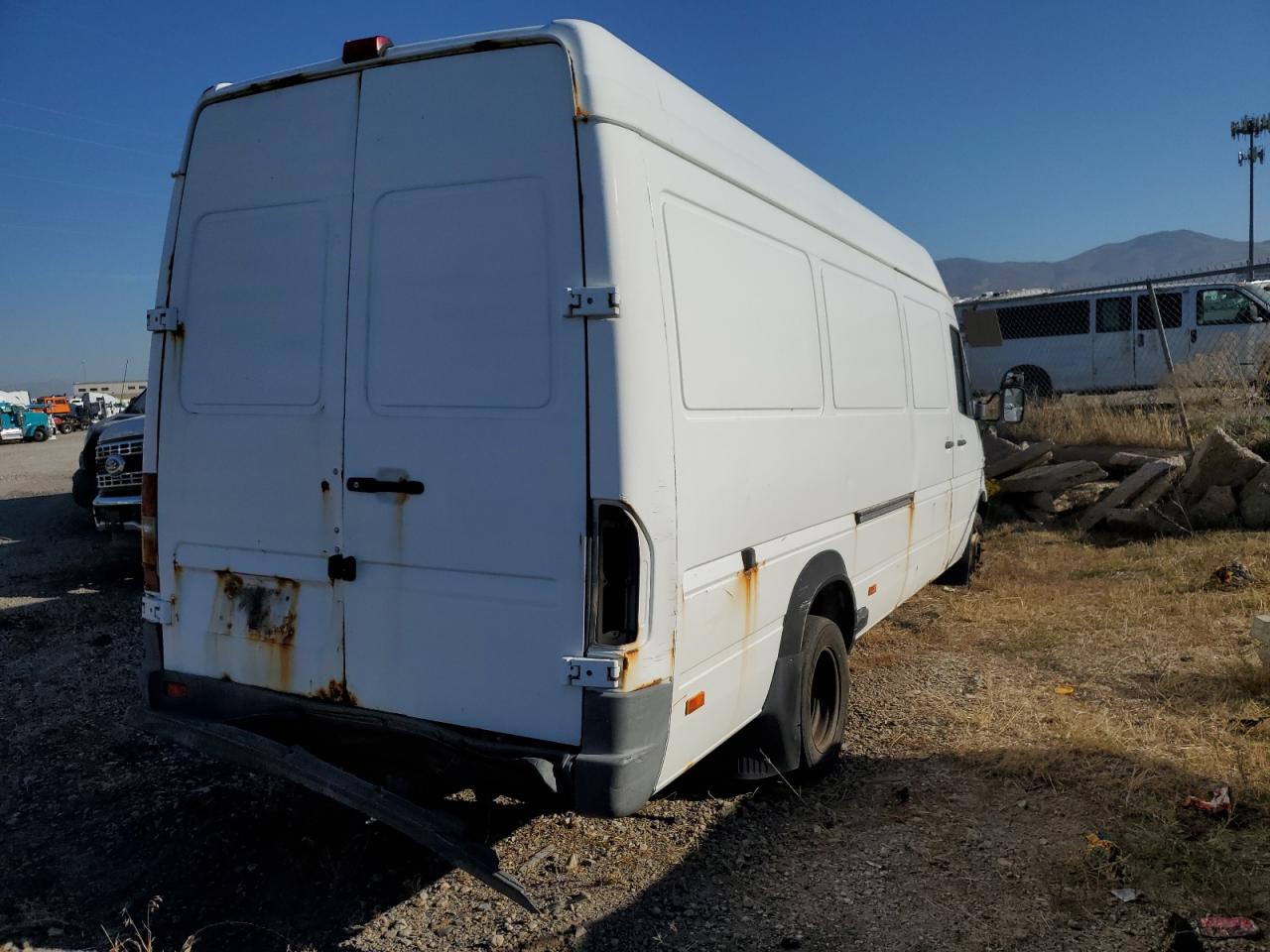 Lot #2962815073 2005 FREIGHTLINER SPRINTER 3