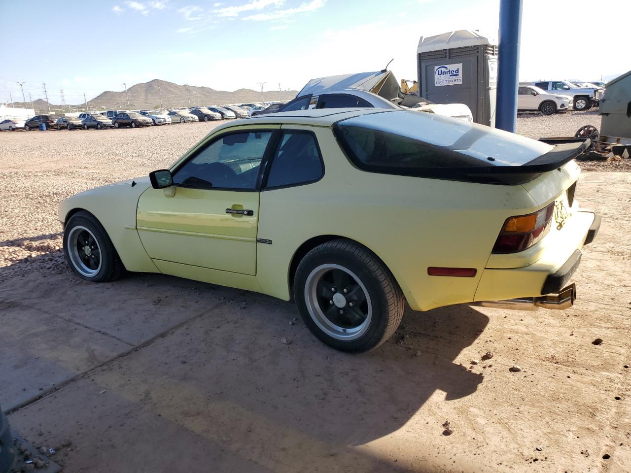 PORSCHE 944 1983 yellow  gas WP0AA0943DN459166 photo #3