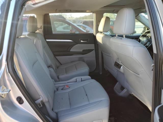 2019 TOYOTA HIGHLANDER - 5TDKZRFH9KS561958