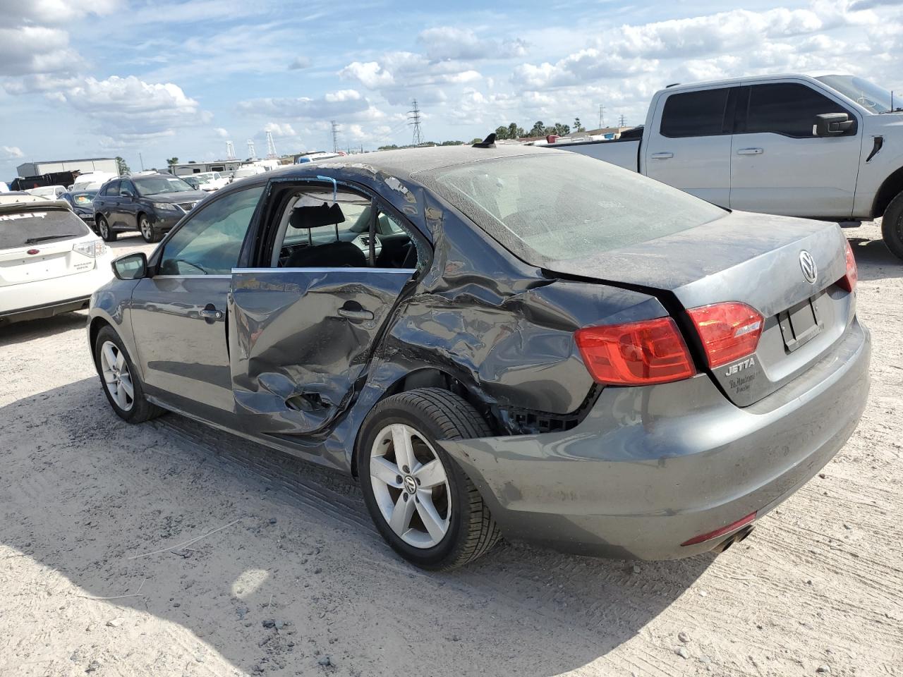 Lot #3049477677 2013 VOLKSWAGEN JETTA TDI