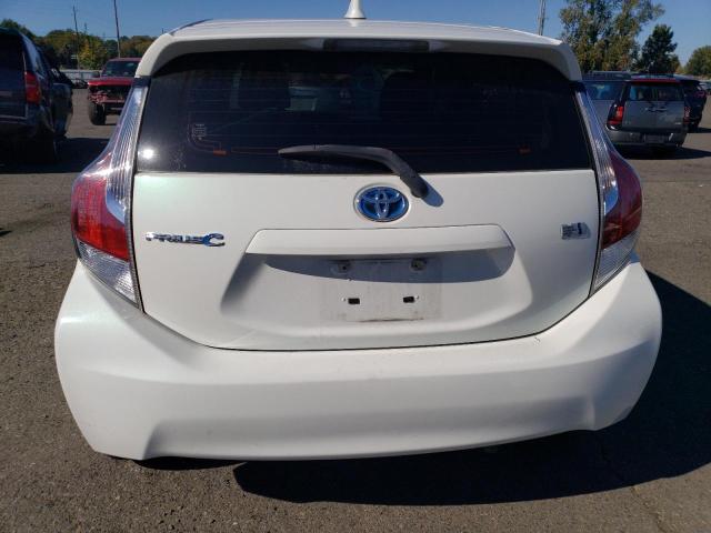 2016 TOYOTA PRIUS C - JTDKDTB32G1131053