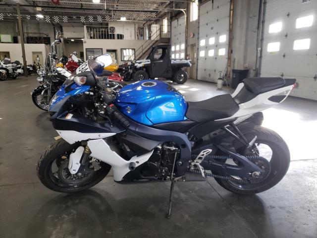 2011 SUZUKI GSX750 - JS1GR7MA8B2102924