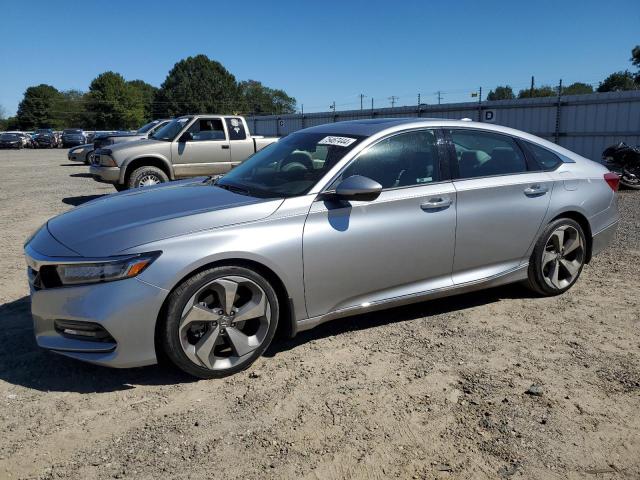 2018 HONDA ACCORD TOU - 1HGCV1F90JA104544