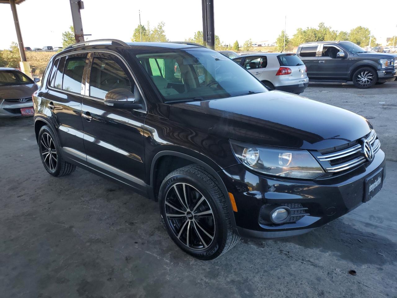 Lot #2976966652 2015 VOLKSWAGEN TIGUAN