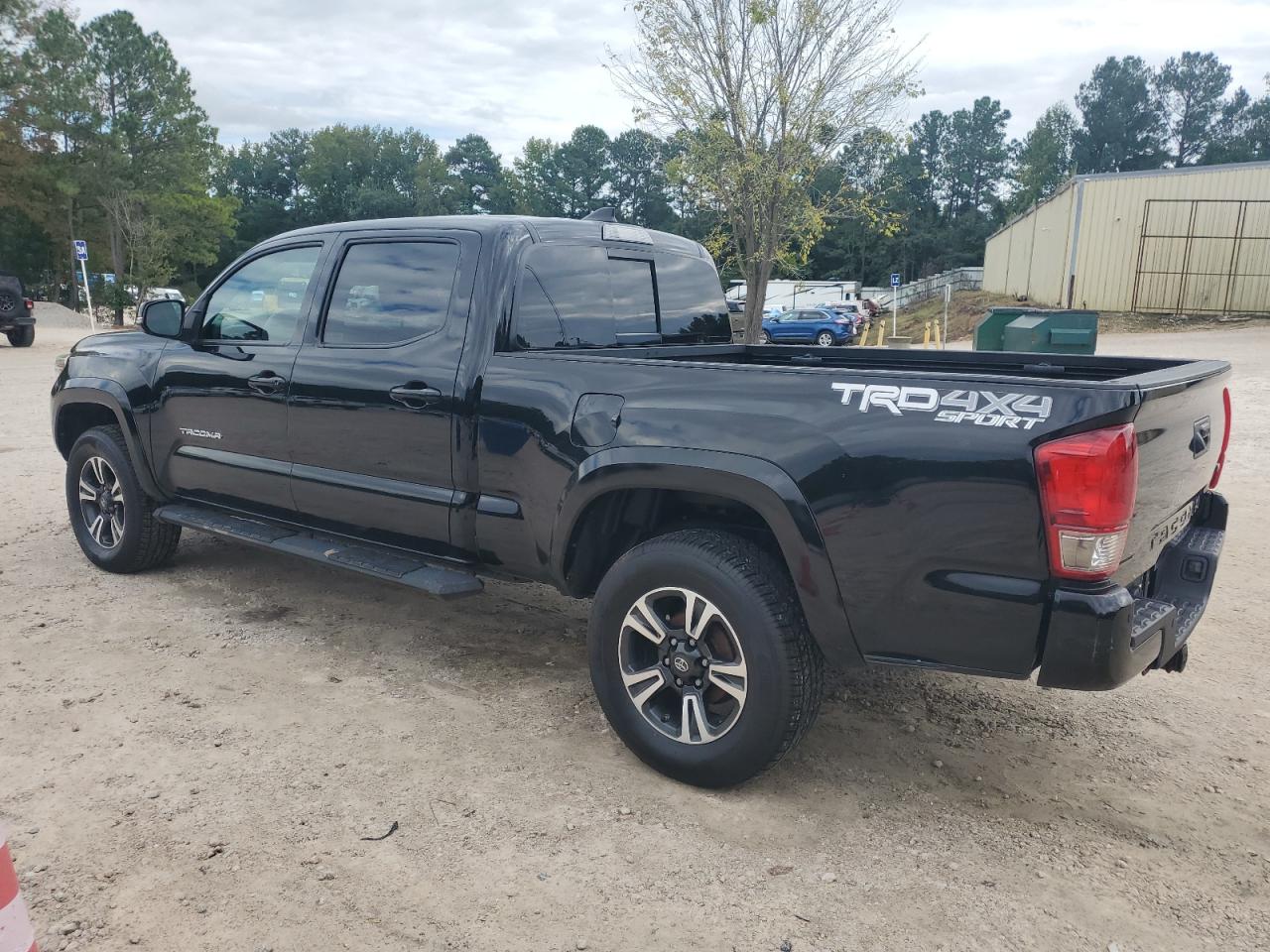 Lot #2905152684 2017 TOYOTA TACOMA DOU