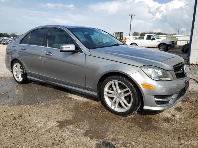 VIN WDDGF4HB8DA789966 2013 Mercedes-Benz C-Class, 250 no.4