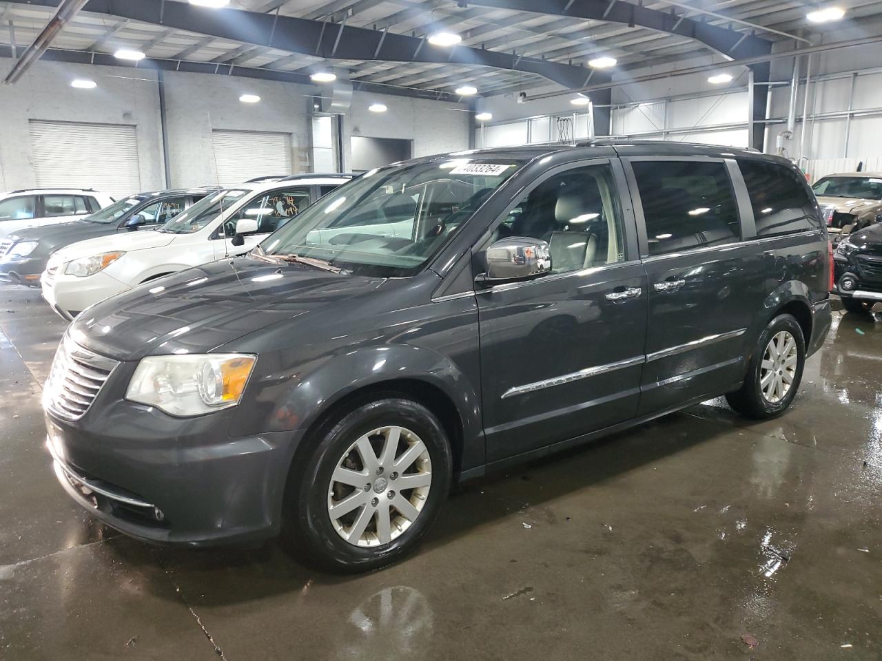 Chrysler Town and Country 2012 RT