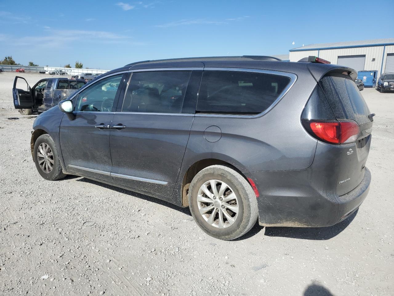 Lot #3026095146 2017 CHRYSLER PACIFICA T