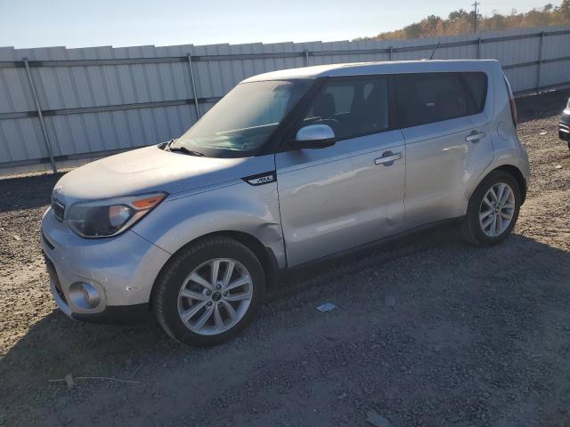 VIN KNDJP3A58J7568792 2018 KIA Soul, + no.1