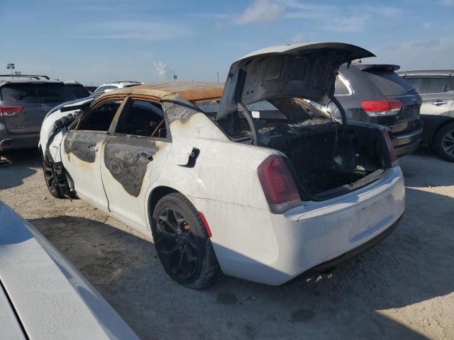 VIN 2C3CCAEG8EH182991 2014 Chrysler 300C no.2