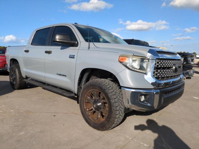 VIN 5TFEY5F14JX242374 2018 Toyota Tundra, Crewmax Sr5 no.4