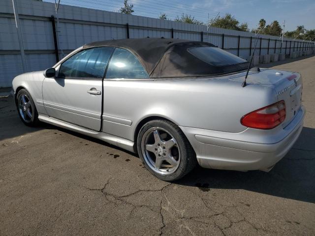 MERCEDES-BENZ CLK 430 2002 silver  gas WDBLK70G42T105640 photo #3