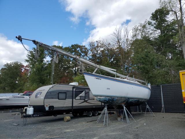 HUNT SAILBOAT 1987 white   HUN35093A787 photo #3