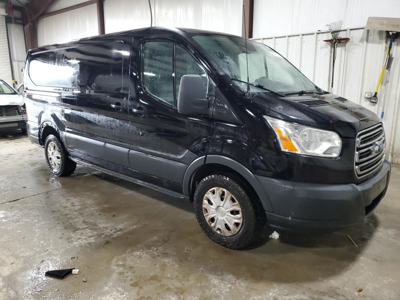 Lot #2969800336 2017 FORD TRANSIT T-