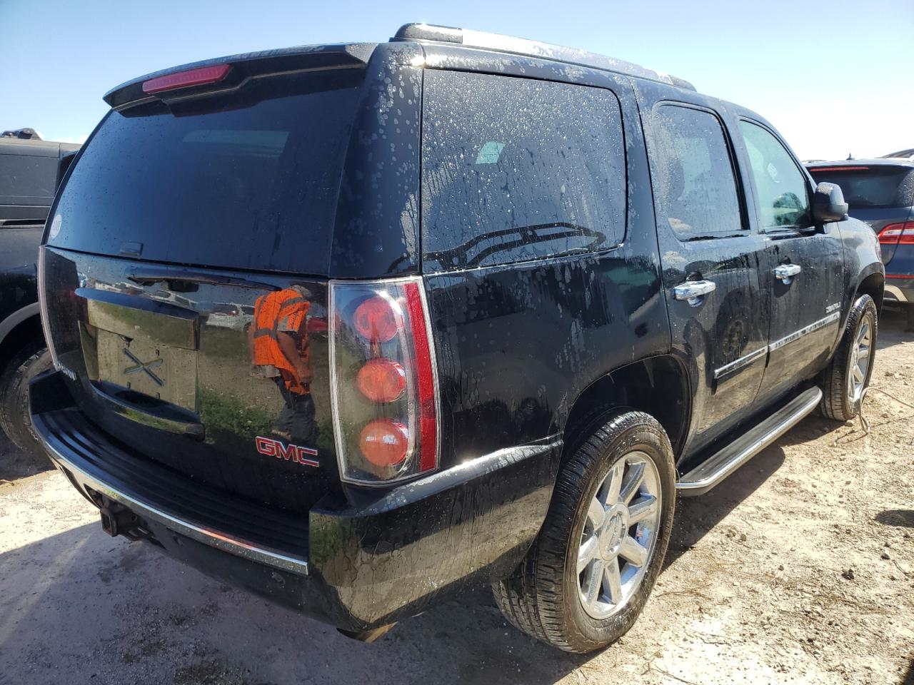 Lot #3026942216 2013 GMC YUKON DENA