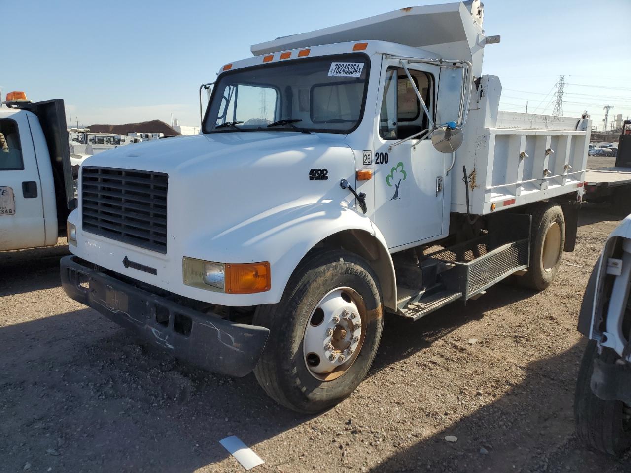 Lot #2935683898 1996 INTERNATIONAL 4000 4700