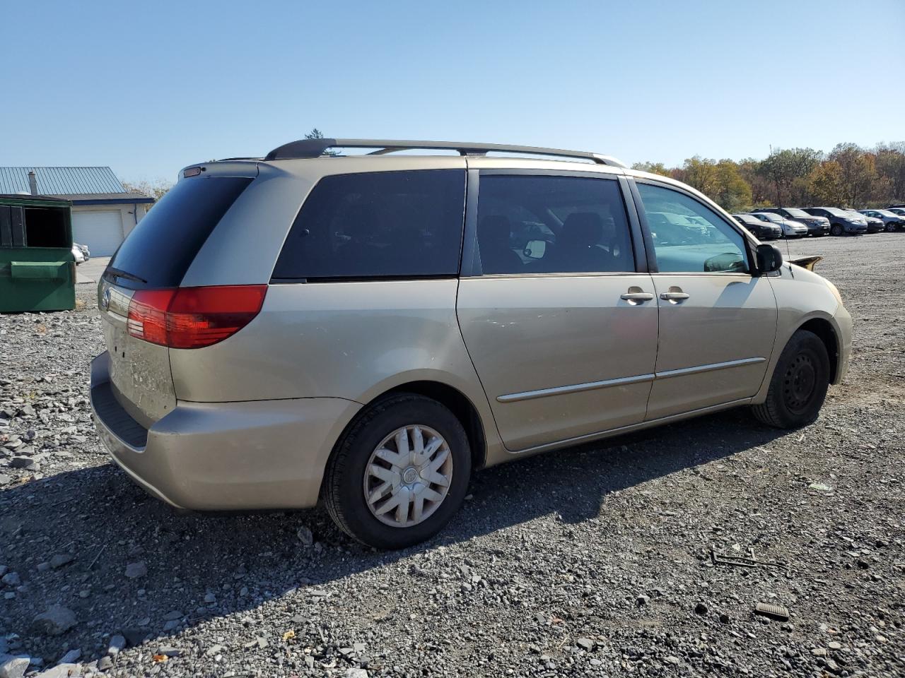 TOYOTA SIENNA CE 2004 tan  gas 5TDZA23C44S104757 photo #4