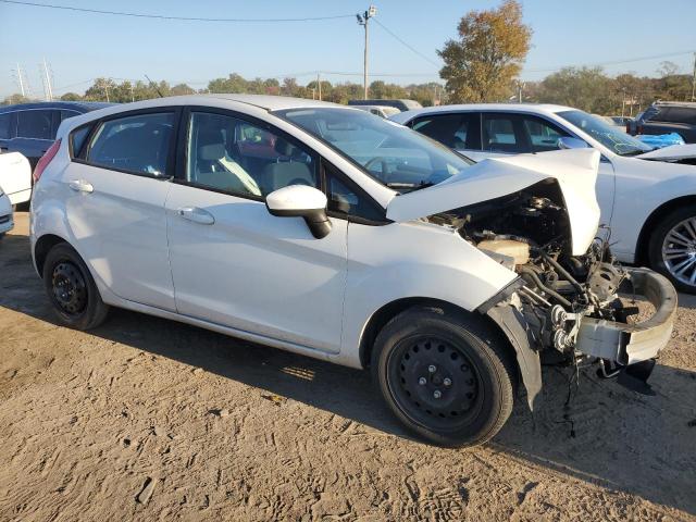 VIN 3FADP4TJ2GM136331 2016 Ford Fiesta, S no.4