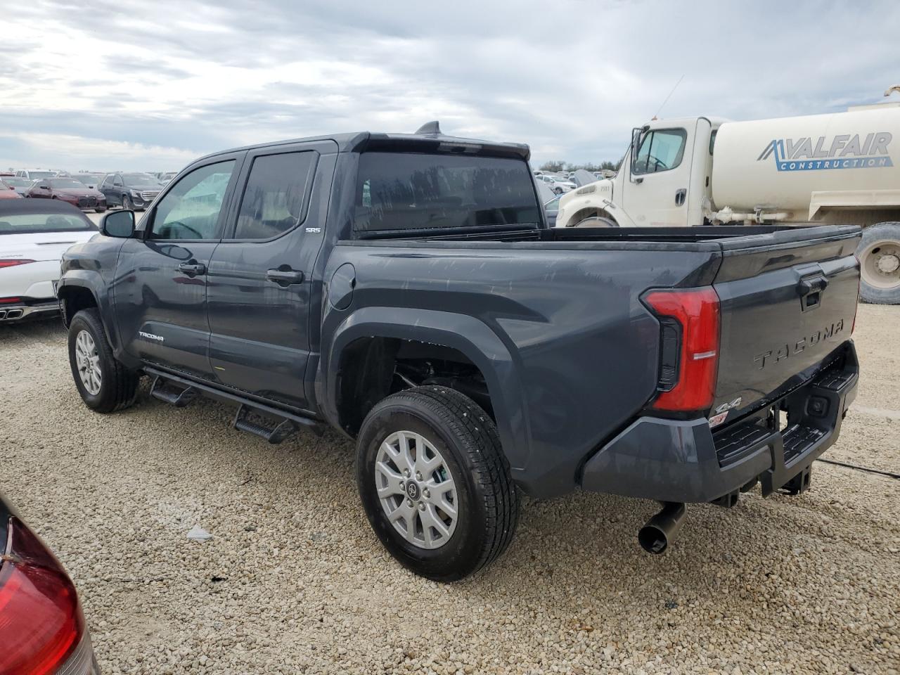 Lot #3033162184 2024 TOYOTA TACOMA DOU