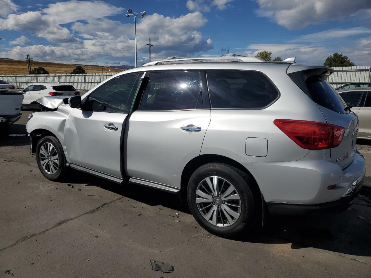 Lot #2924186142 2019 NISSAN PATHFINDER