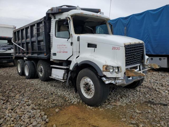 2003 VOLVO VHD #2970211268