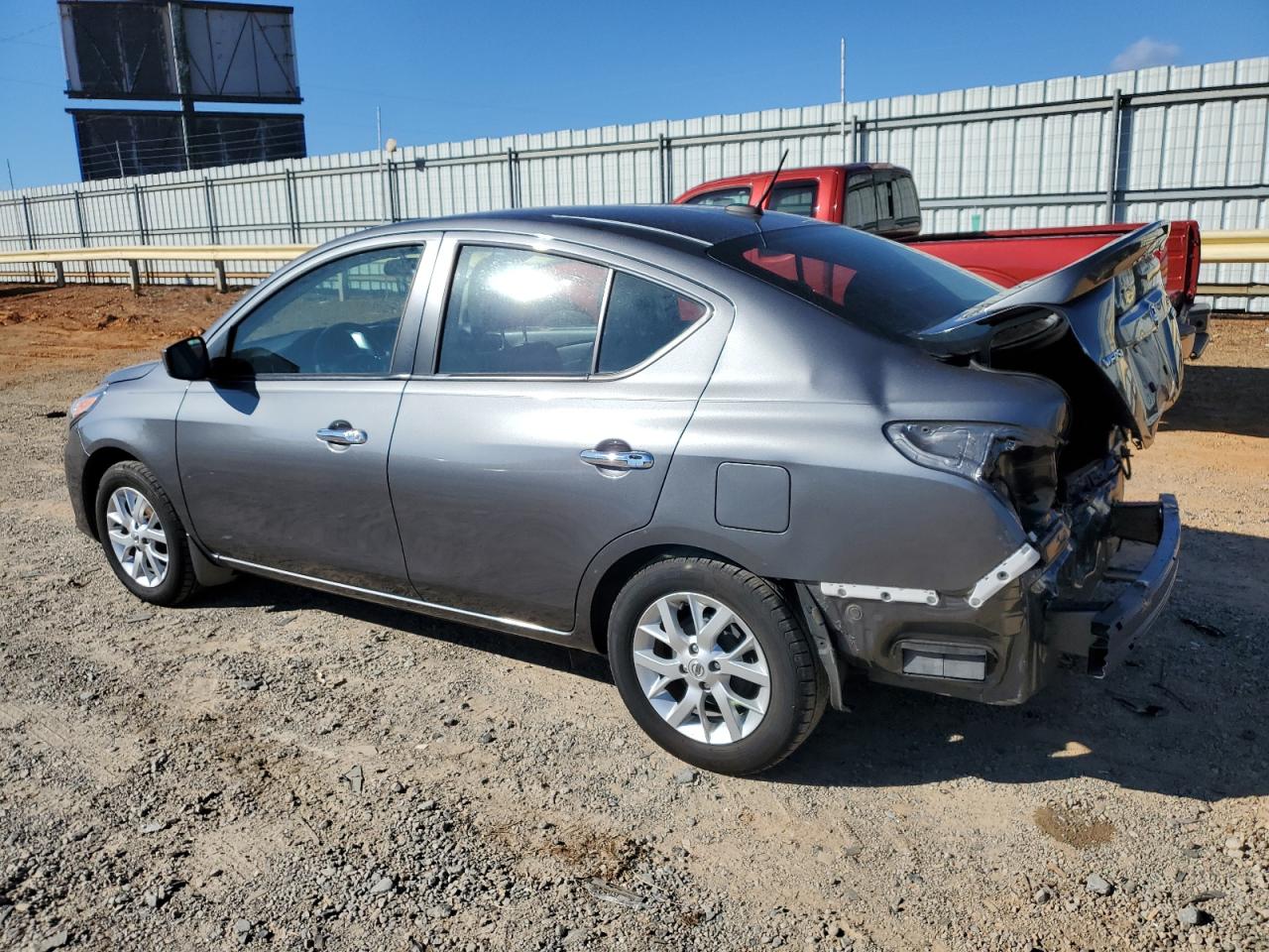 Lot #2912068642 2019 NISSAN VERSA S