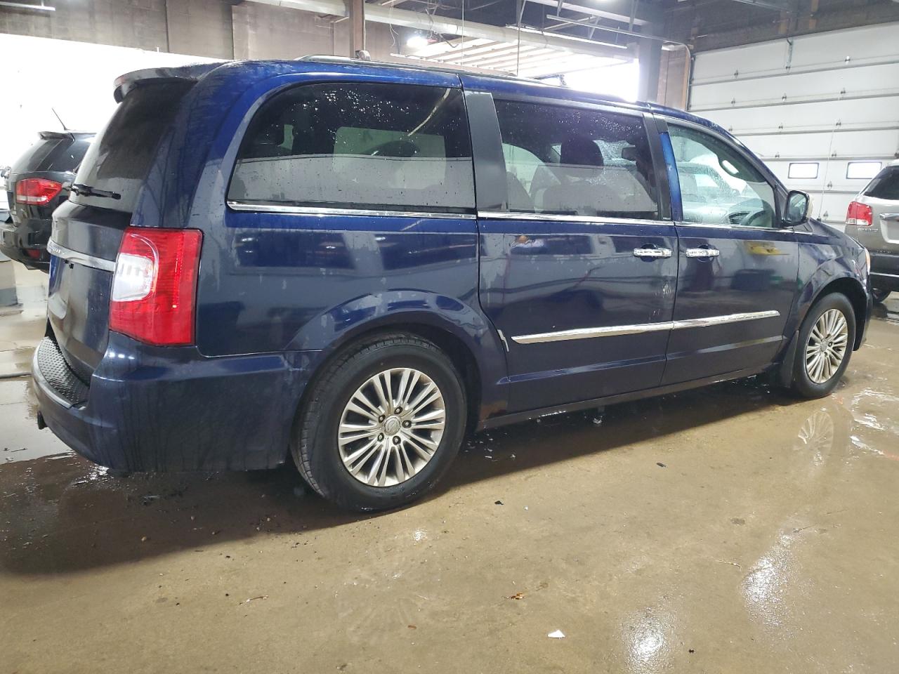 Lot #2969700294 2013 CHRYSLER TOWN & COU