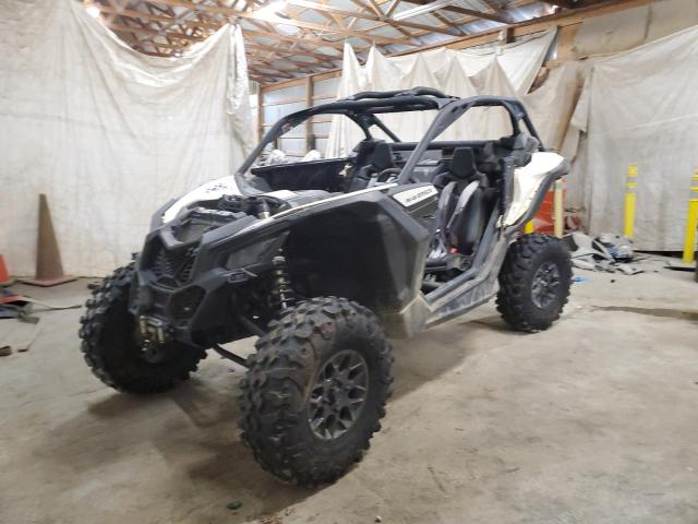 CAN-AM MAVERICK X 2020 black  gas 3JBVGAY44LK000596 photo #3