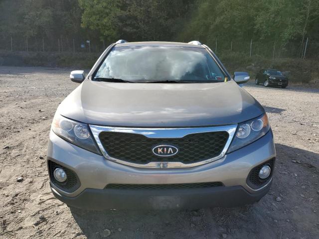 VIN 5XYKTDA23DG419810 2013 KIA Sorento, LX no.5