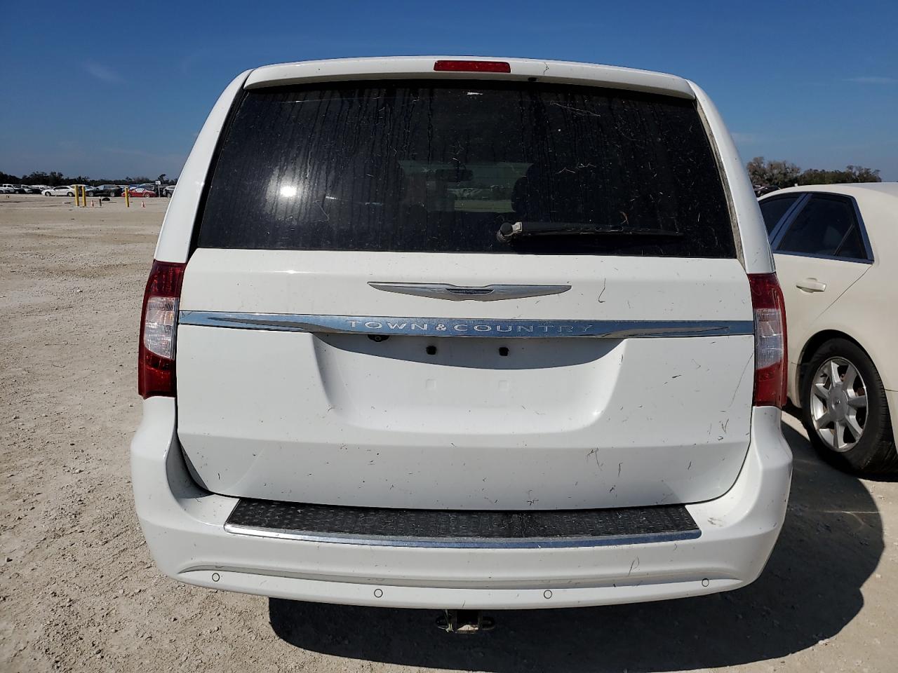 Lot #2936223978 2014 CHRYSLER TOWN & COU