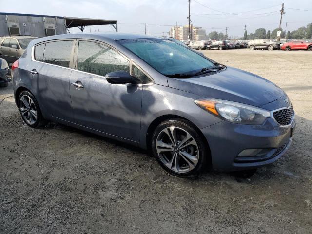 VIN KNAFX5A84G5617984 2016 KIA Forte, EX no.4