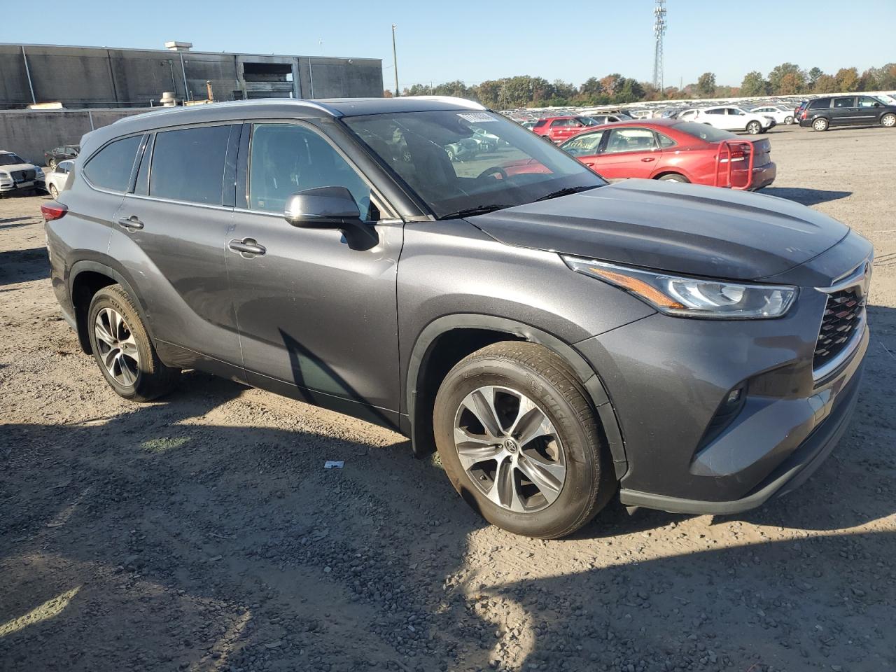 Lot #2928506805 2020 TOYOTA HIGHLANDER