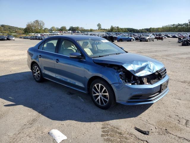 VIN 3VWDB7AJXJM257318 2018 Volkswagen Jetta, SE no.4