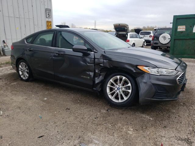 VIN 3FA6P0LUXKR183758 2019 Ford Fusion, SE no.4