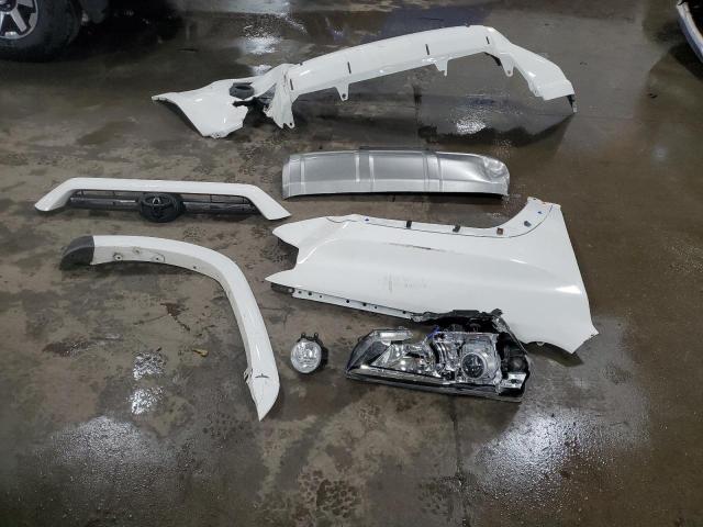 2020 TOYOTA 4RUNNER SR - JTEBU5JR6L5770648