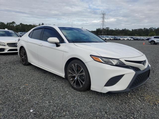 VIN 4T1B11HK6JU566672 2018 Toyota Camry, L no.4