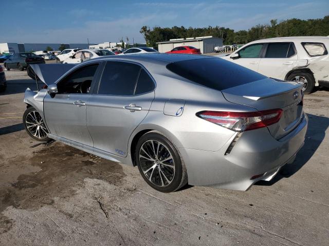 VIN 4T1B11HK7JU615698 2018 Toyota Camry, L no.2