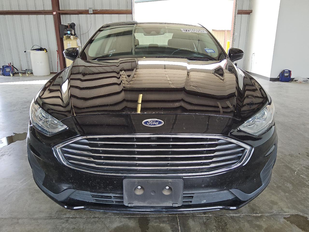 Lot #2982309094 2019 FORD FUSION SE