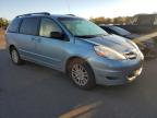 TOYOTA SIENNA LE photo