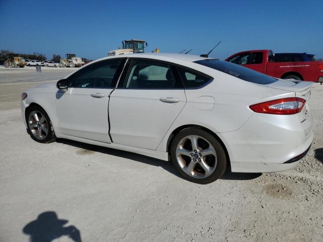 VIN 1FA6P0HD9E5355410 2014 Ford Fusion, SE no.2