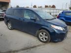 TOYOTA SIENNA LE снимка