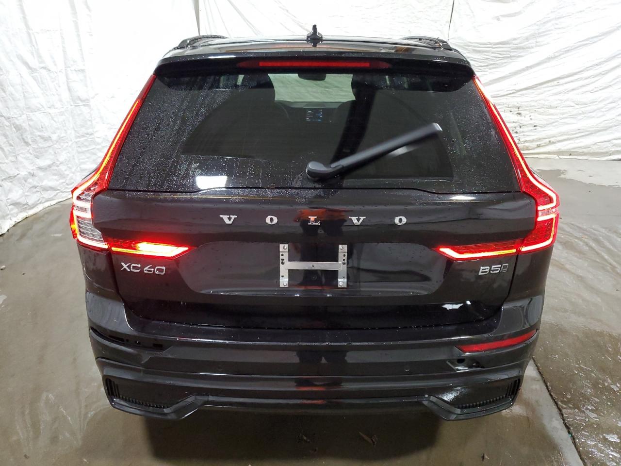 Lot #2996241386 2024 VOLVO XC60 PLUS