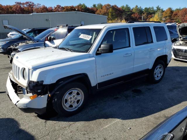 VIN 1C4NJRBB5ED879789 2014 Jeep Patriot, Sport no.1