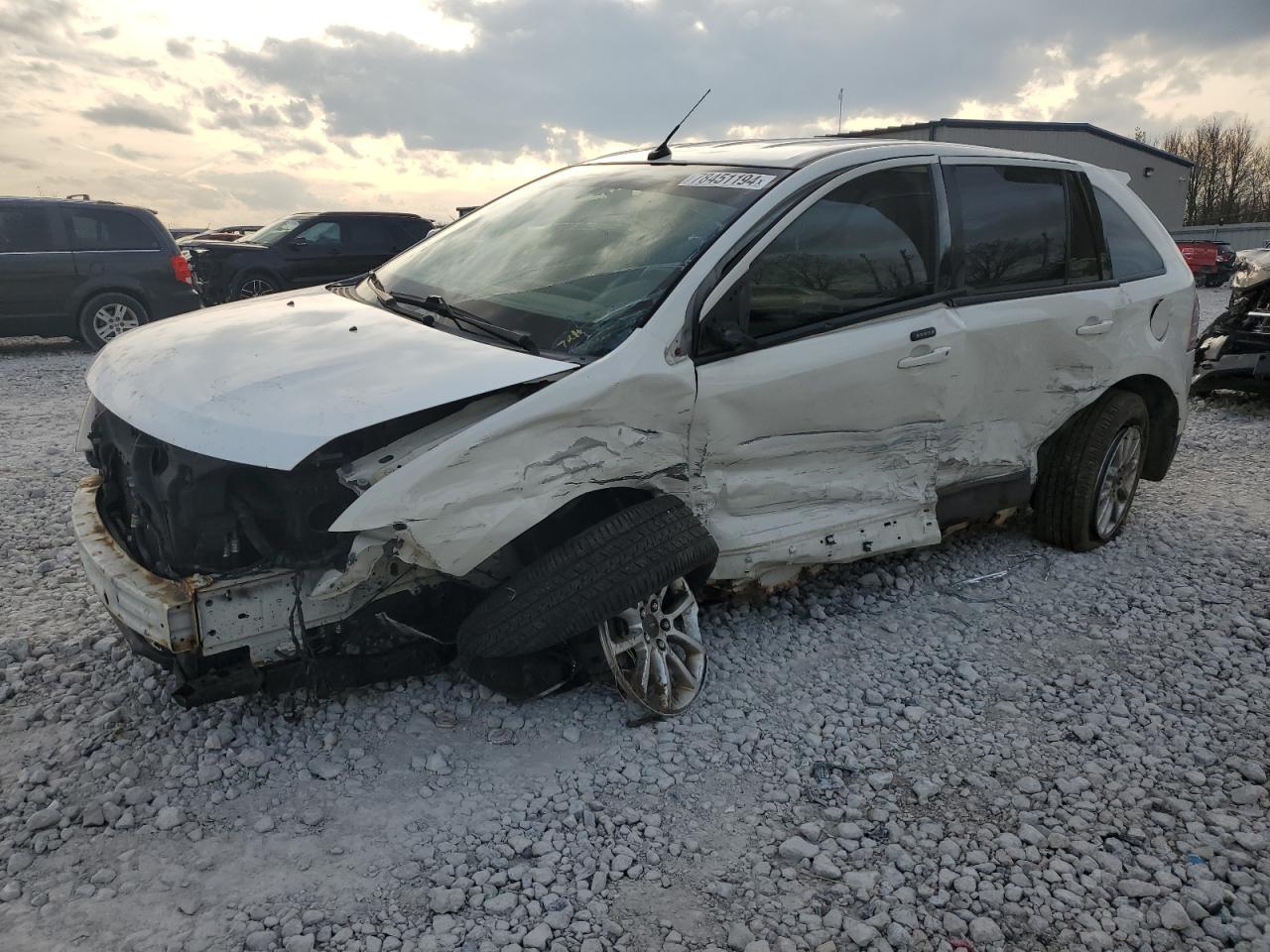  Salvage Ford Edge