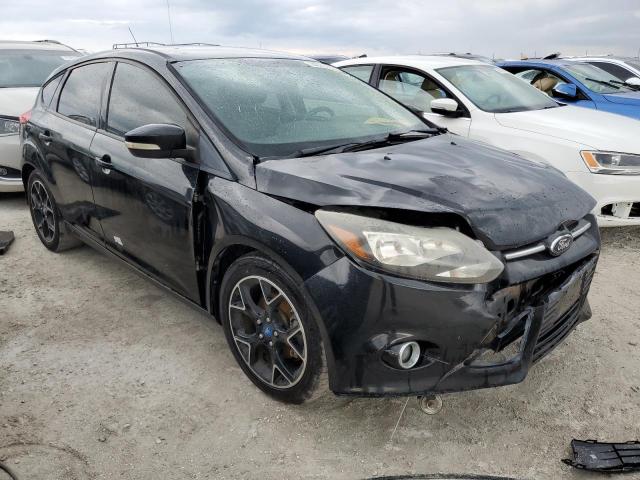 VIN 1FADP3K26DL220816 2013 Ford Focus, SE no.4